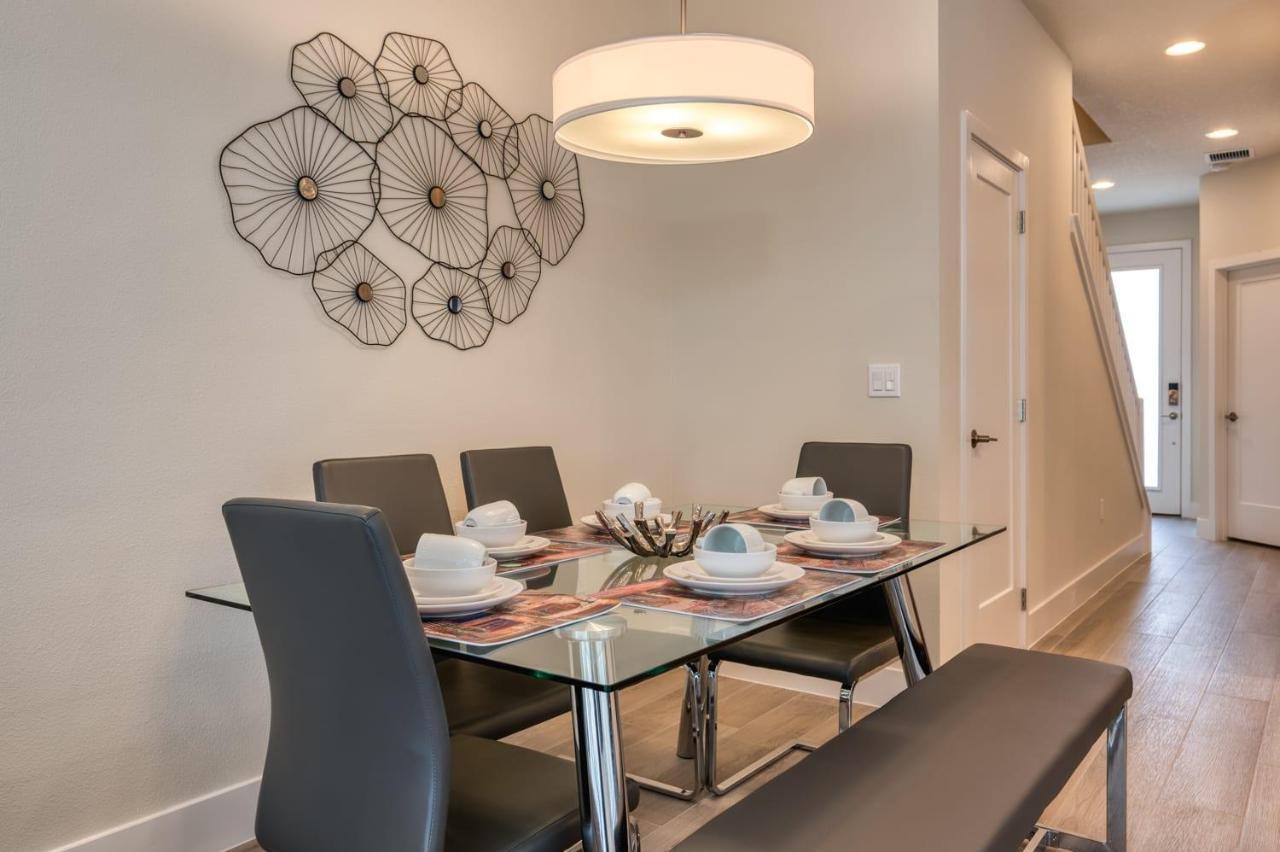 Pleasant Townhome With Private Pool Near Disney Four Corners Exterior photo